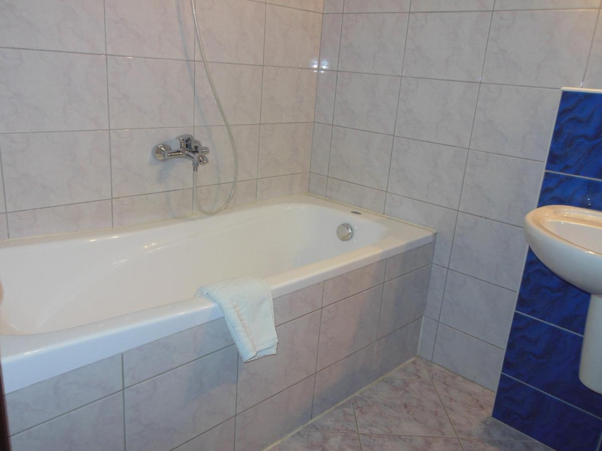 Hotel Pekin Władysławowo Стая снимка
